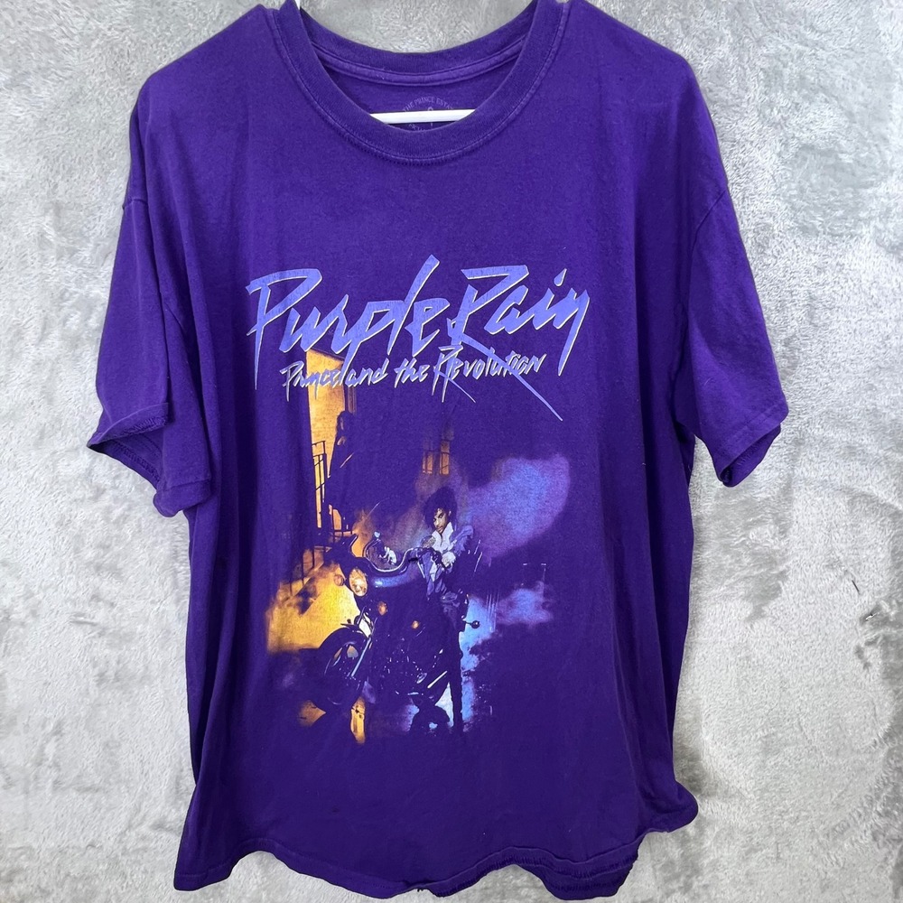 The Prince Estate Purple Rain Prince and the Revolution Graphic T-Shirt XL